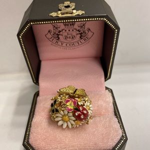Juicy Couture garden ring
